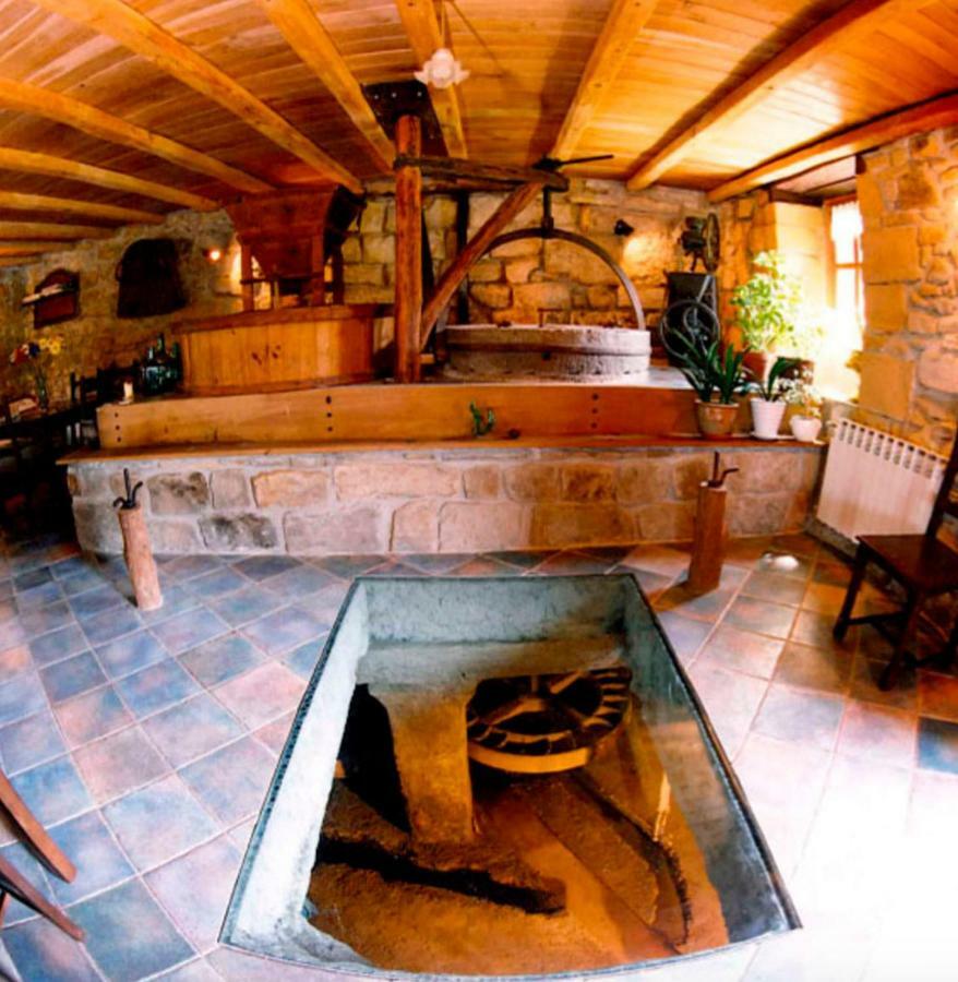 Agroturismo Iberreko Errota Muxika Buitenkant foto