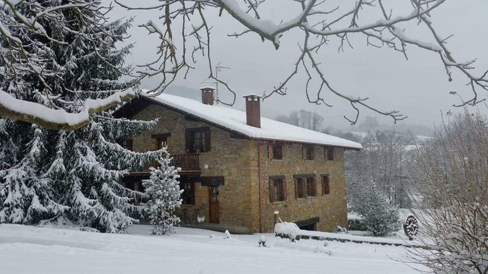 Agroturismo Iberreko Errota Muxika Buitenkant foto